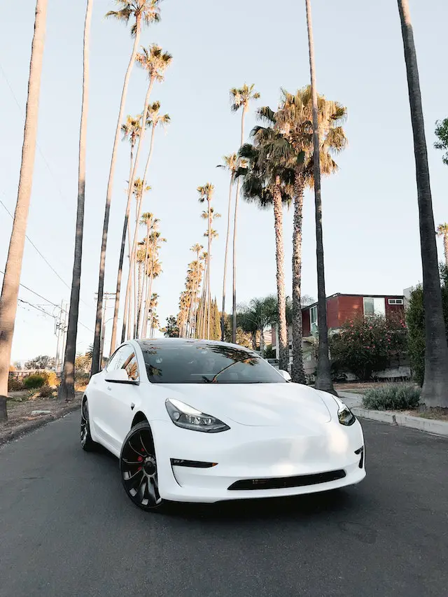 Read more about the article It just got cheaper to buy a Tesla once again.