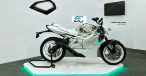 Read more about the article Raptee Energy Transparent E-bike: भारत में पेश हुई दुनिया की पहली High Voltage E-Motorcycle, जाने क्या है ख़ास